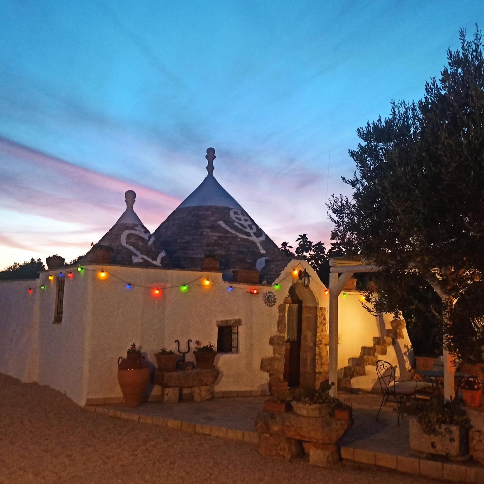 Piccolo Trullo Ostunese Le Jardin De Sophie' Ostuni Exterior photo